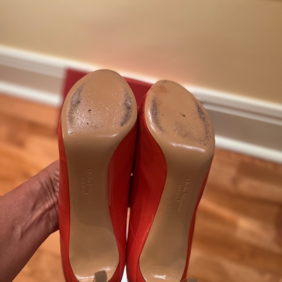 SALVATORE FERRAGAMO SHOES - Picture 5 of 8